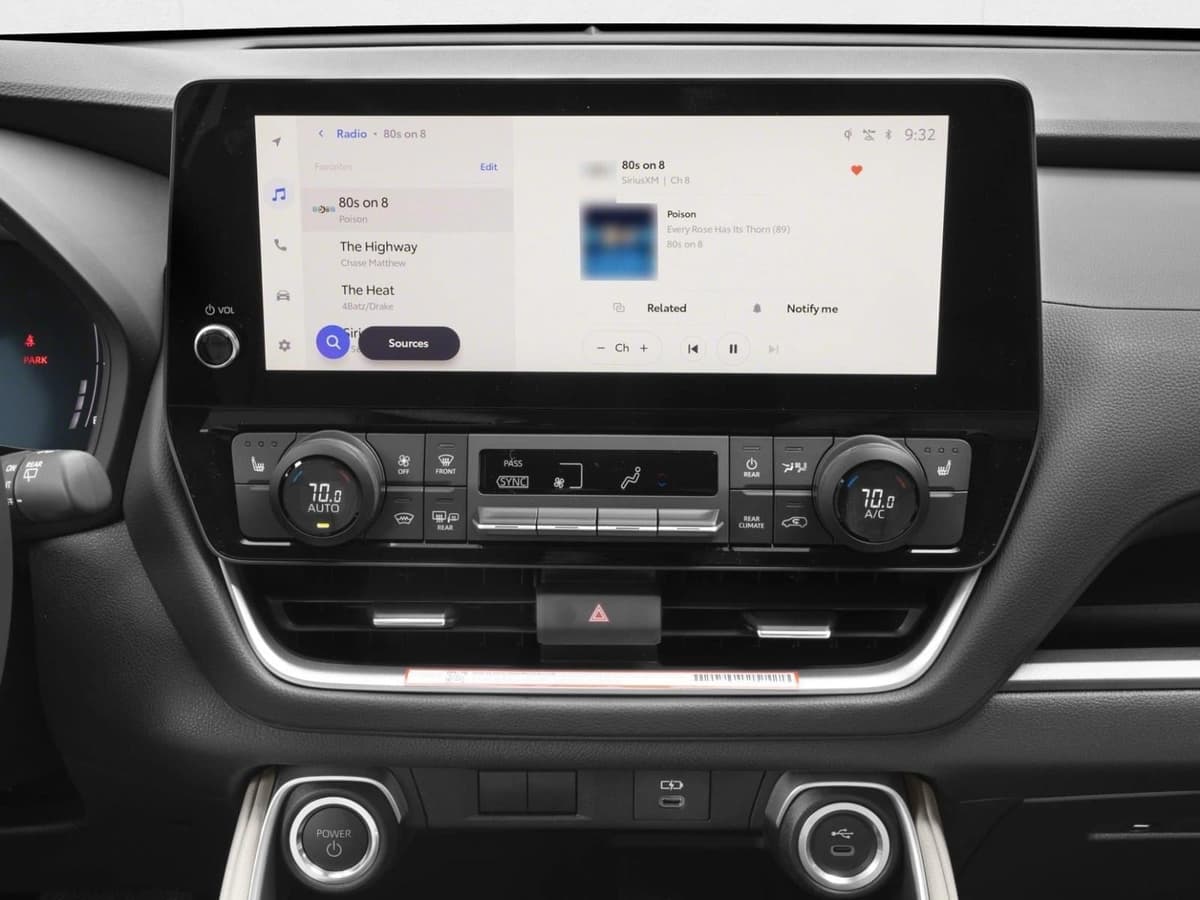 2026 Toyota Grand Highlander Hybrid - Image 7