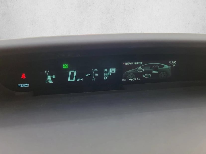 2014 Toyota Prius - Image 18