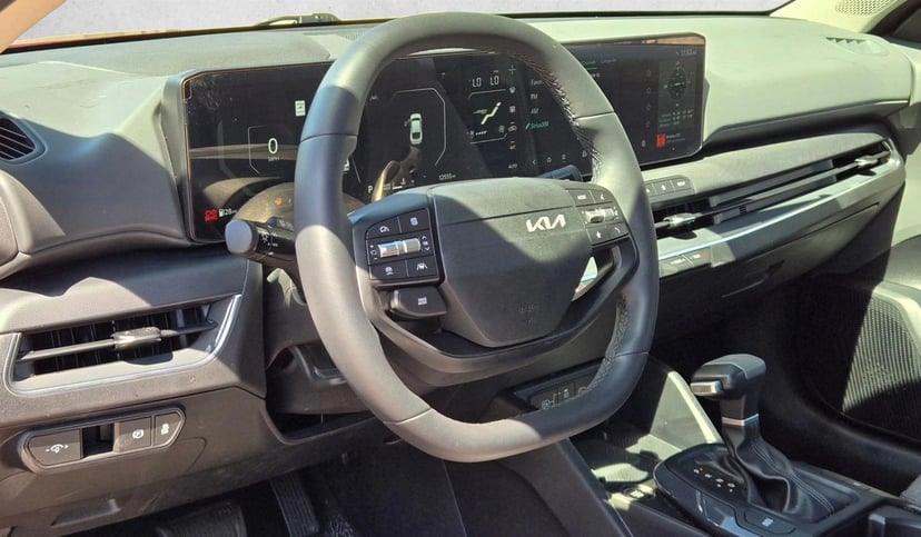 2025 Kia K4 - Image 9