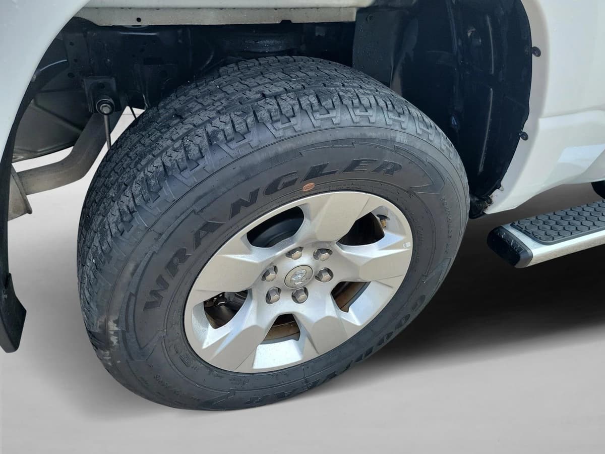 2023 Ram 1500 - Image 12