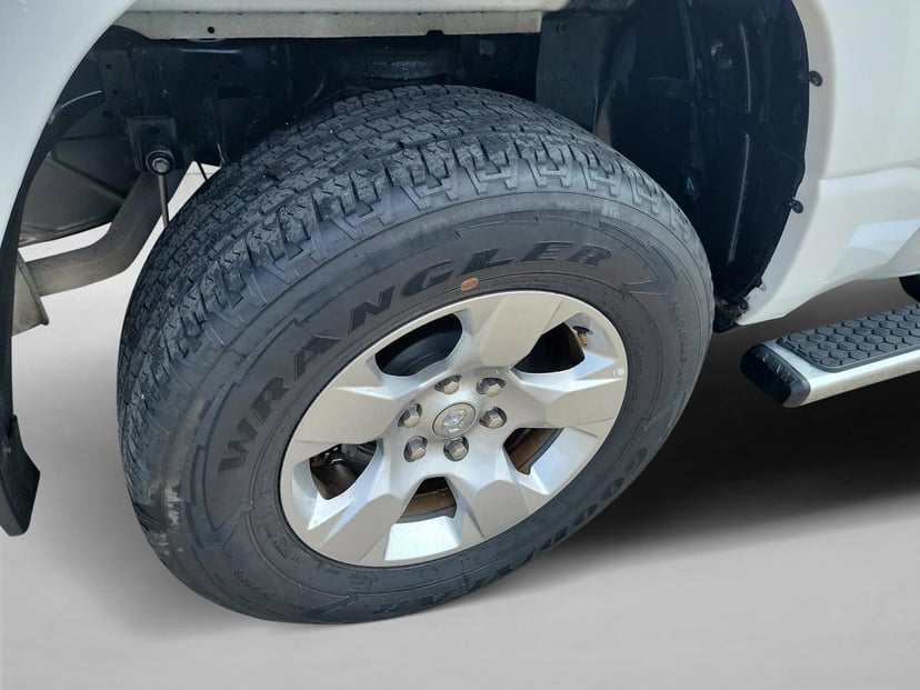 2023 Ram 1500 - Image 12