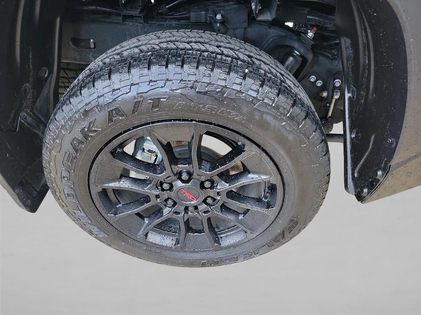 2025 Toyota Tundra - Image 11