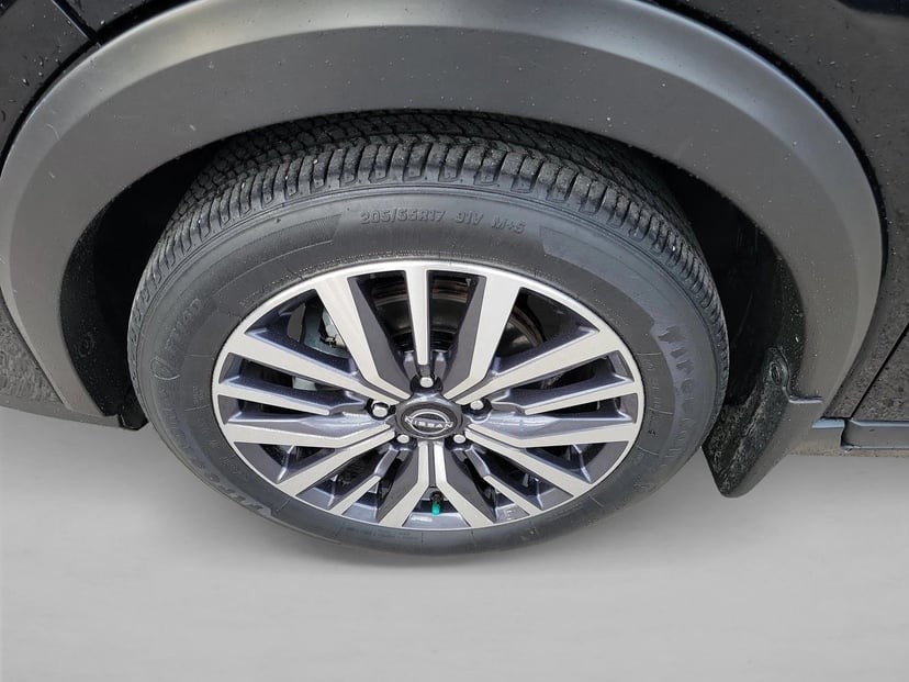 2023 Nissan Kicks - Image 9