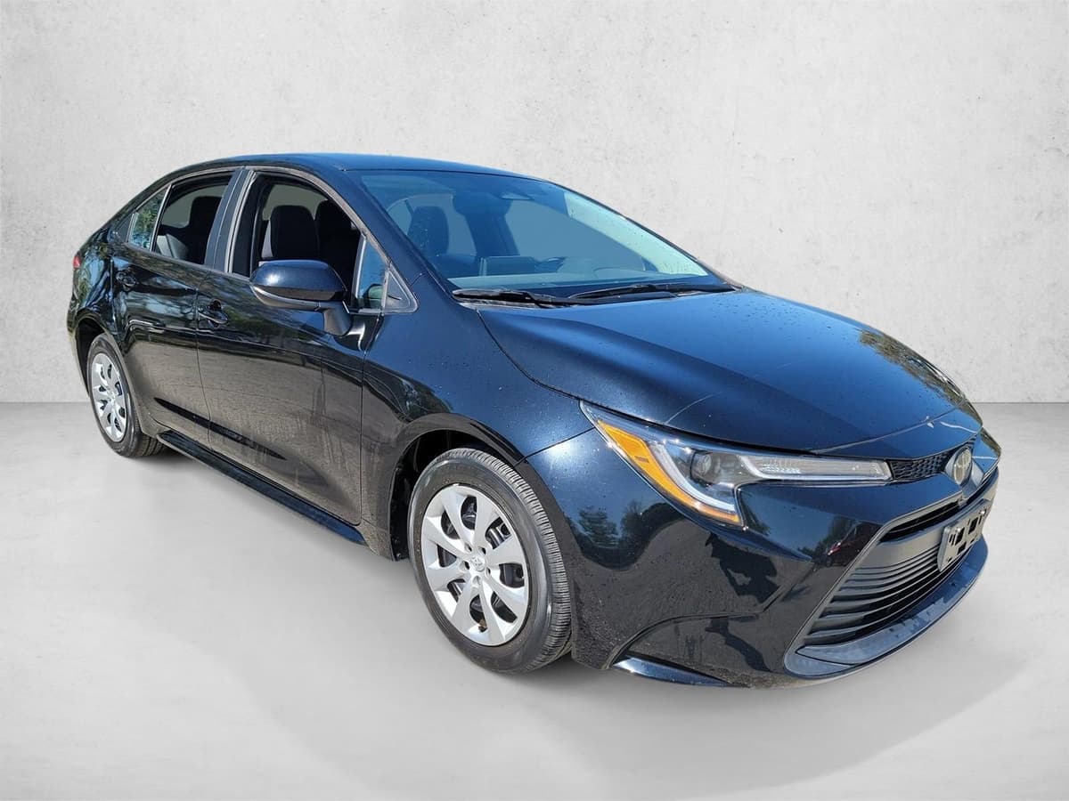 2023 Toyota Corolla - Image 3