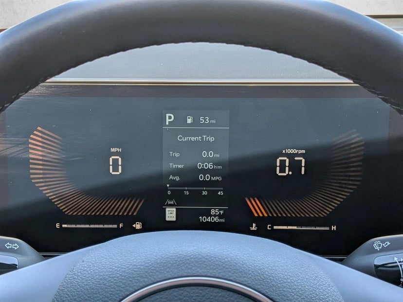 2025 Kia K5 - Image 11