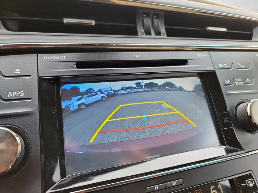 2016 Toyota Avalon - Image 23