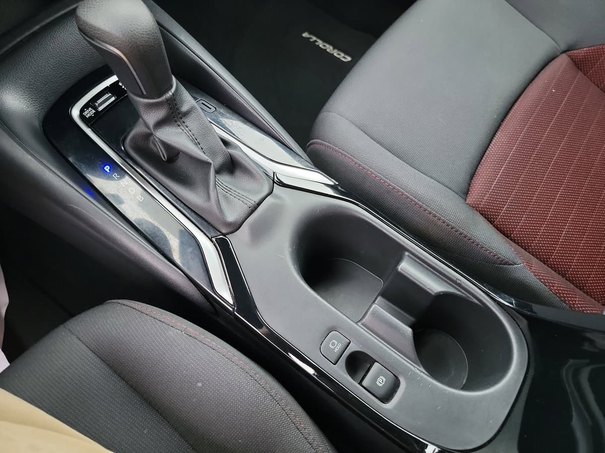 2024 Toyota Corolla - Image 20