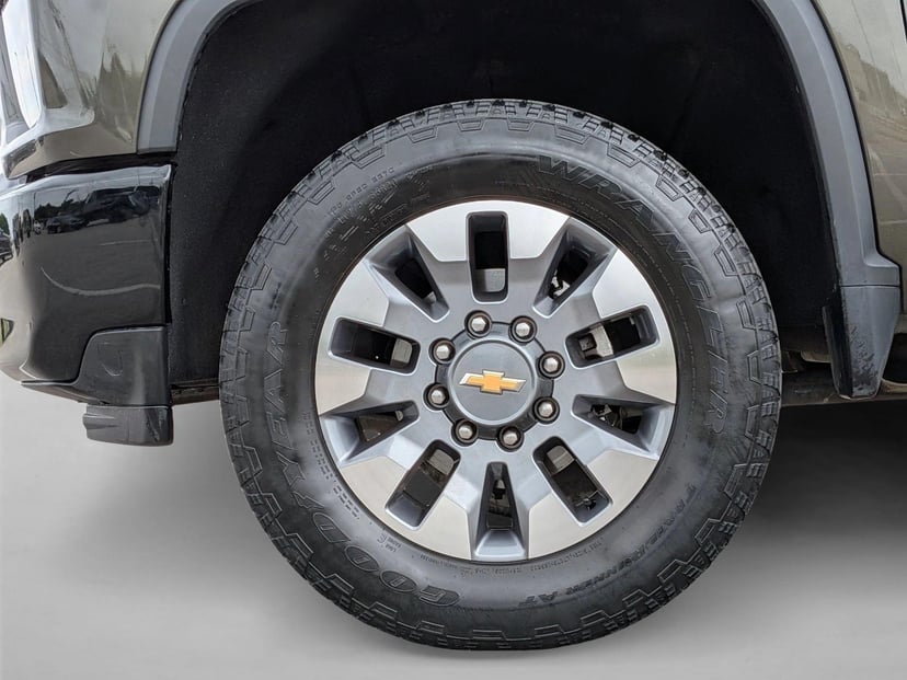 2023 Chevrolet Silverado 2500 HD - Image 19