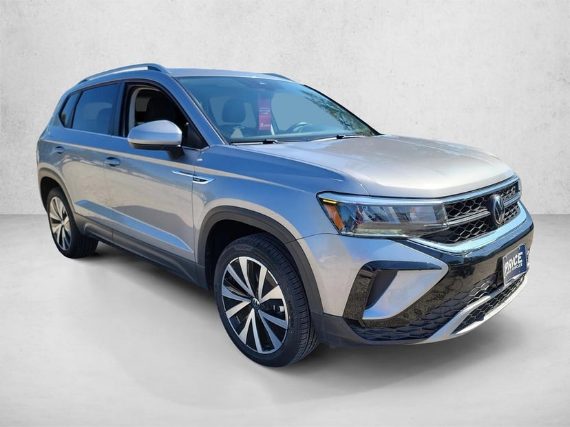 2024 Volkswagen Taos - Image 3