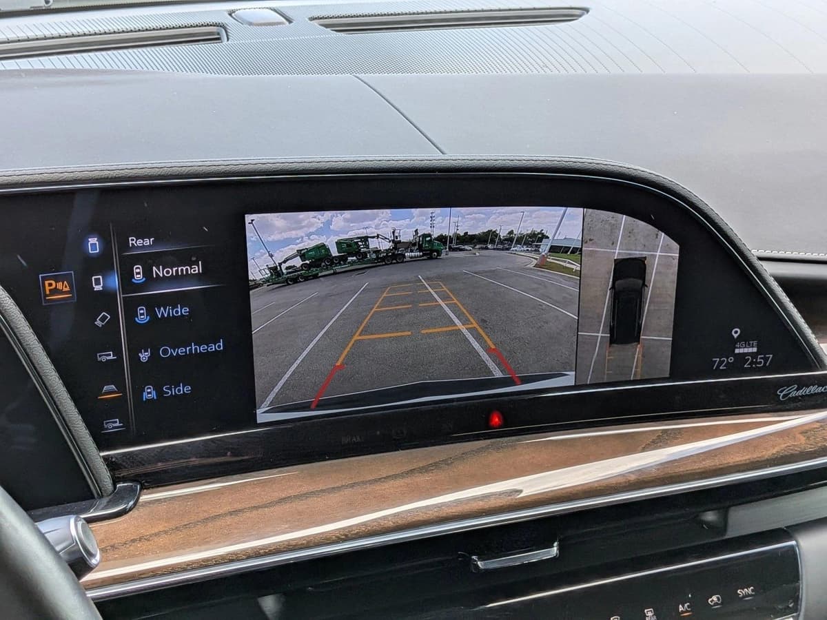 2023 CADILLAC Escalade - Image 12