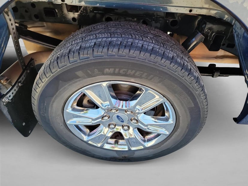 2016 Ford F-150 - Image 11