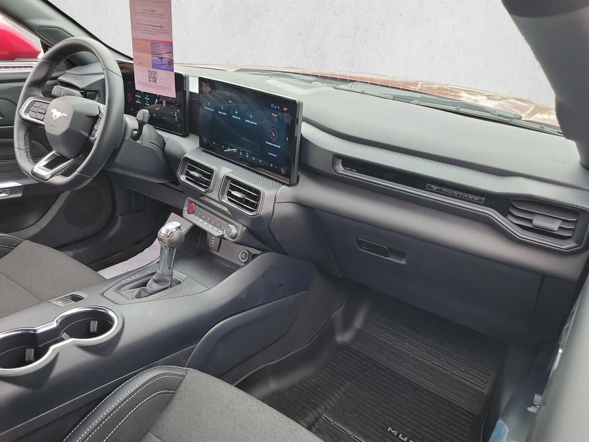 2025 Ford Mustang - Image 16