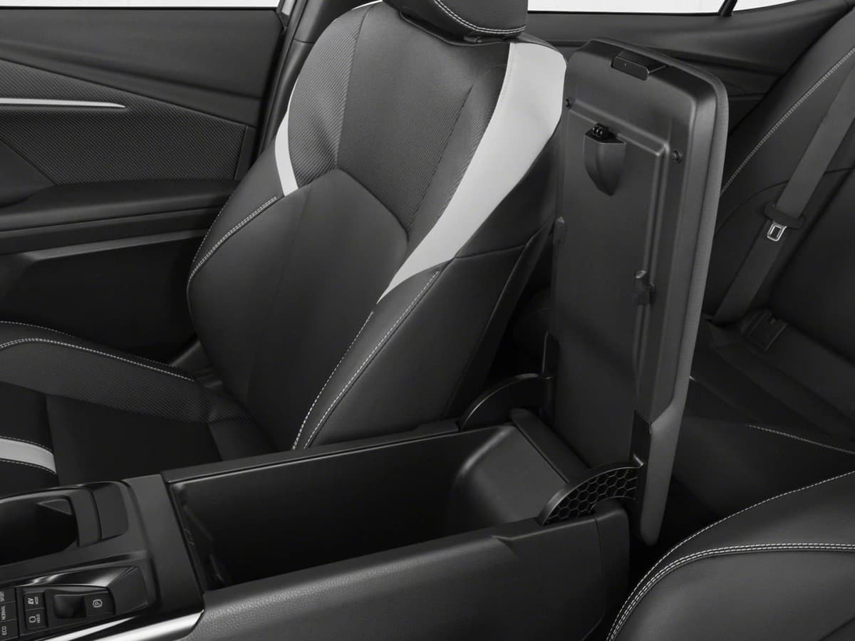 2026 Toyota Camry - Image 10