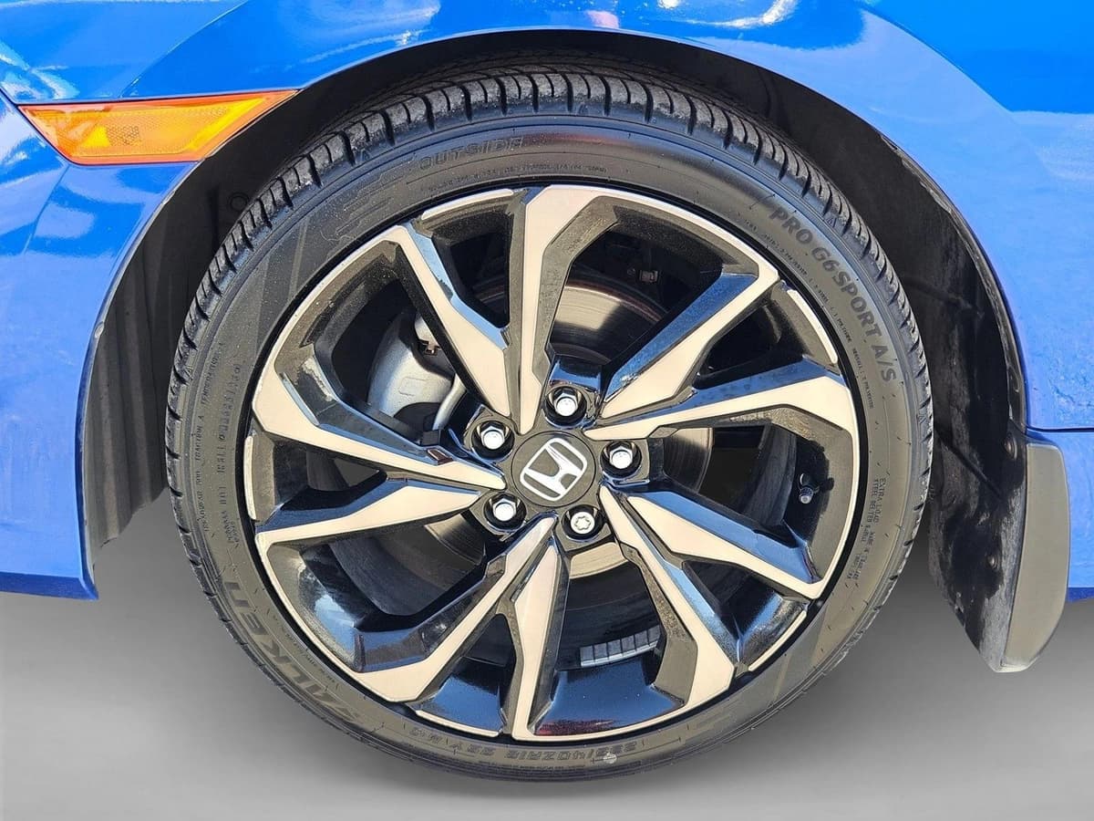 2019 Honda Civic - Image 22