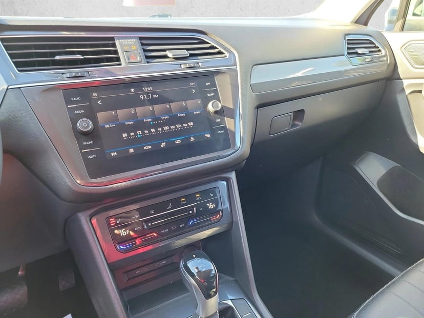 2024 Volkswagen Tiguan - Image 20