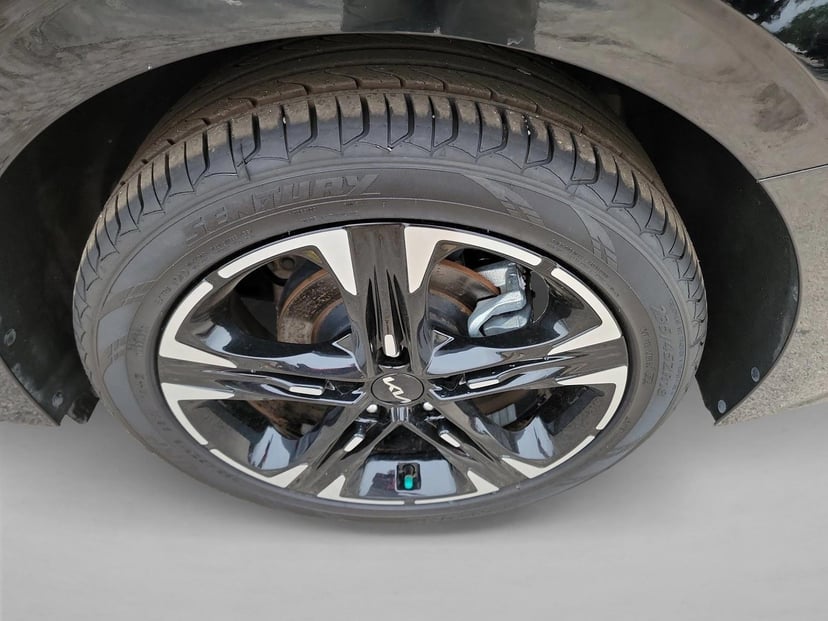 2023 Kia K5 - Image 12
