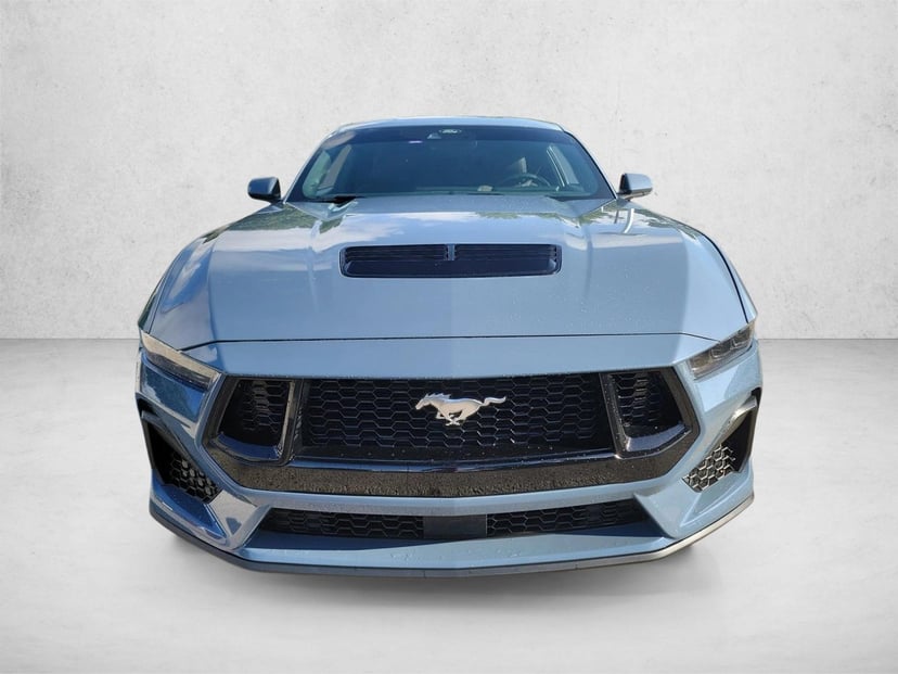 2025 Ford Mustang - Image 3