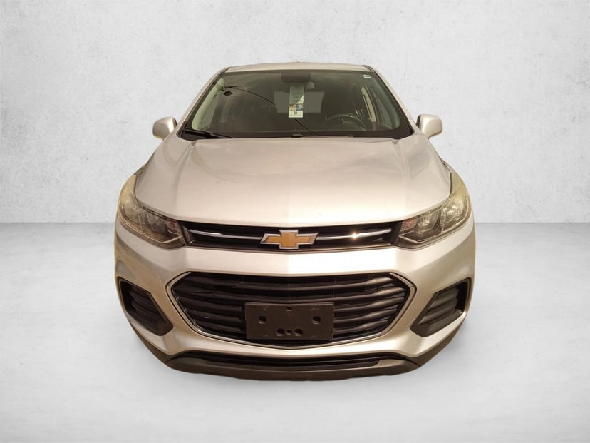 2018 Chevrolet Trax - Image 2