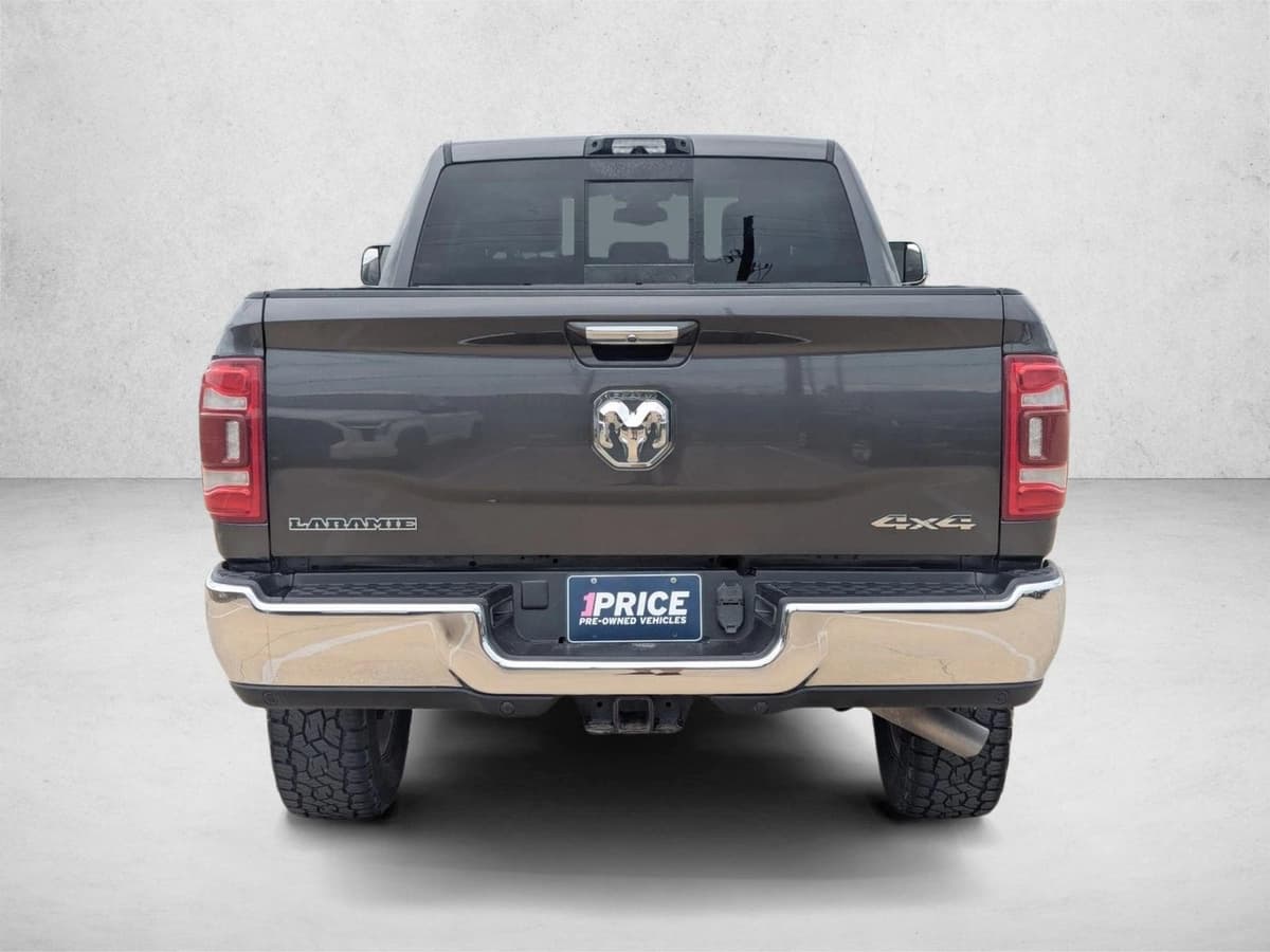 2022 Ram 2500 - Image 6