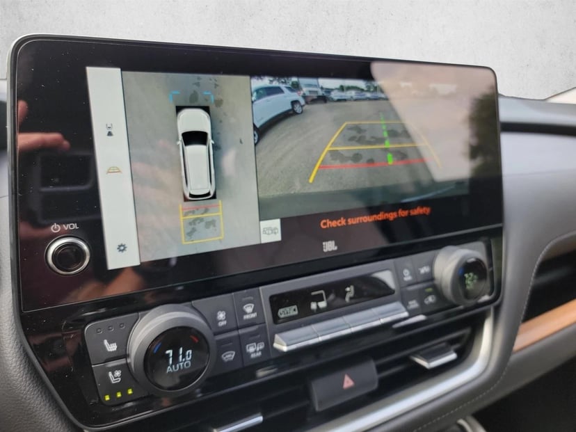 2025 Toyota Grand Highlander - Image 25