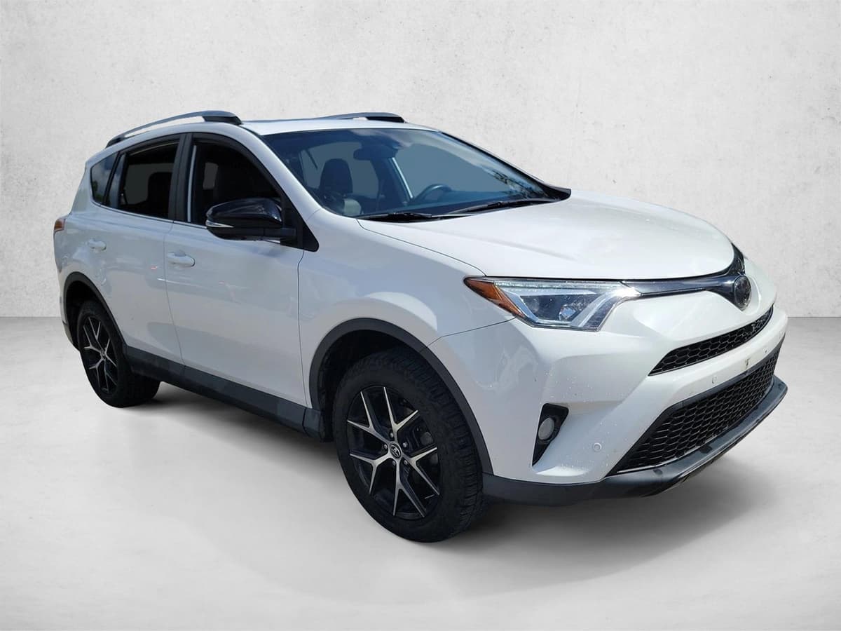 2016 Toyota RAV4 - Image 3
