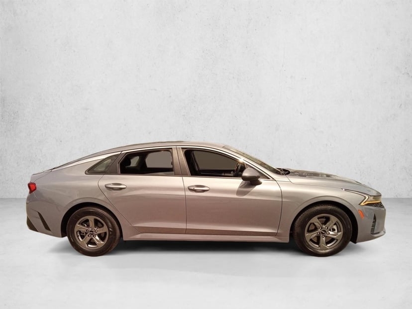 2024 Kia K5 - Image 4