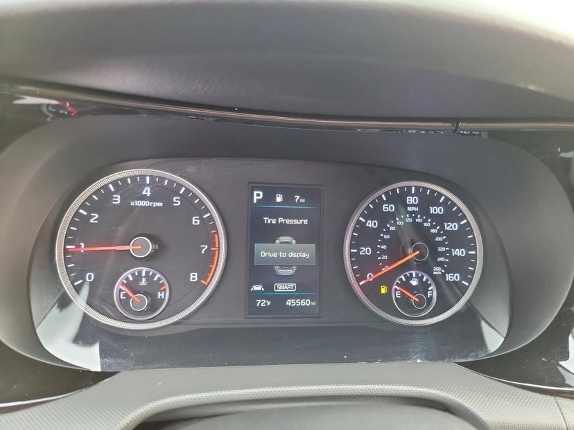 2023 Kia K5 - Image 19
