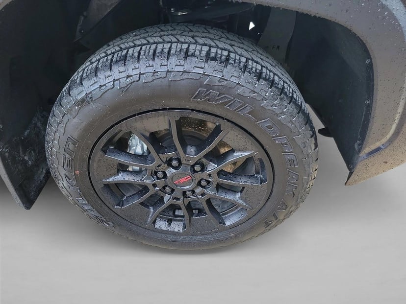 2025 Toyota Tundra - Image 10