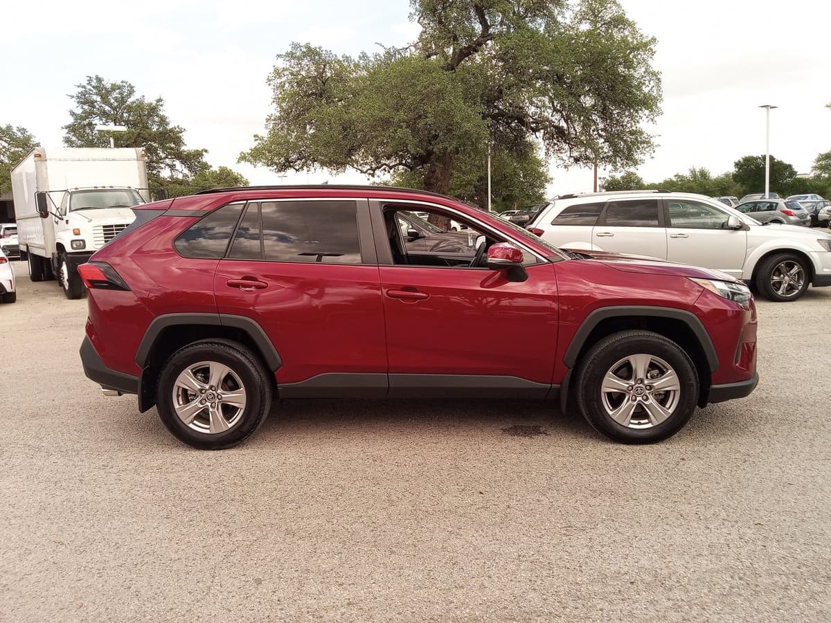 2023 Toyota RAV4 - Image 4