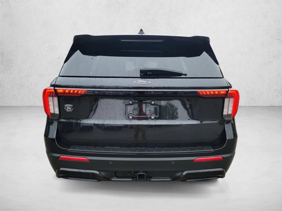 2025 Ford Explorer - Image 8
