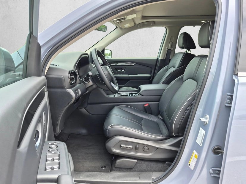2025 Honda Pilot - Image 15