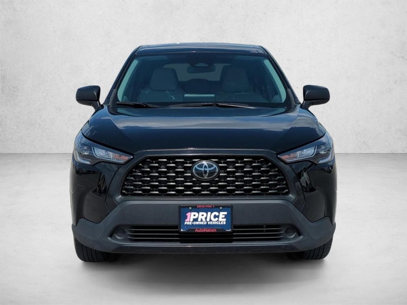 2023 Toyota Corolla Cross - Image 2