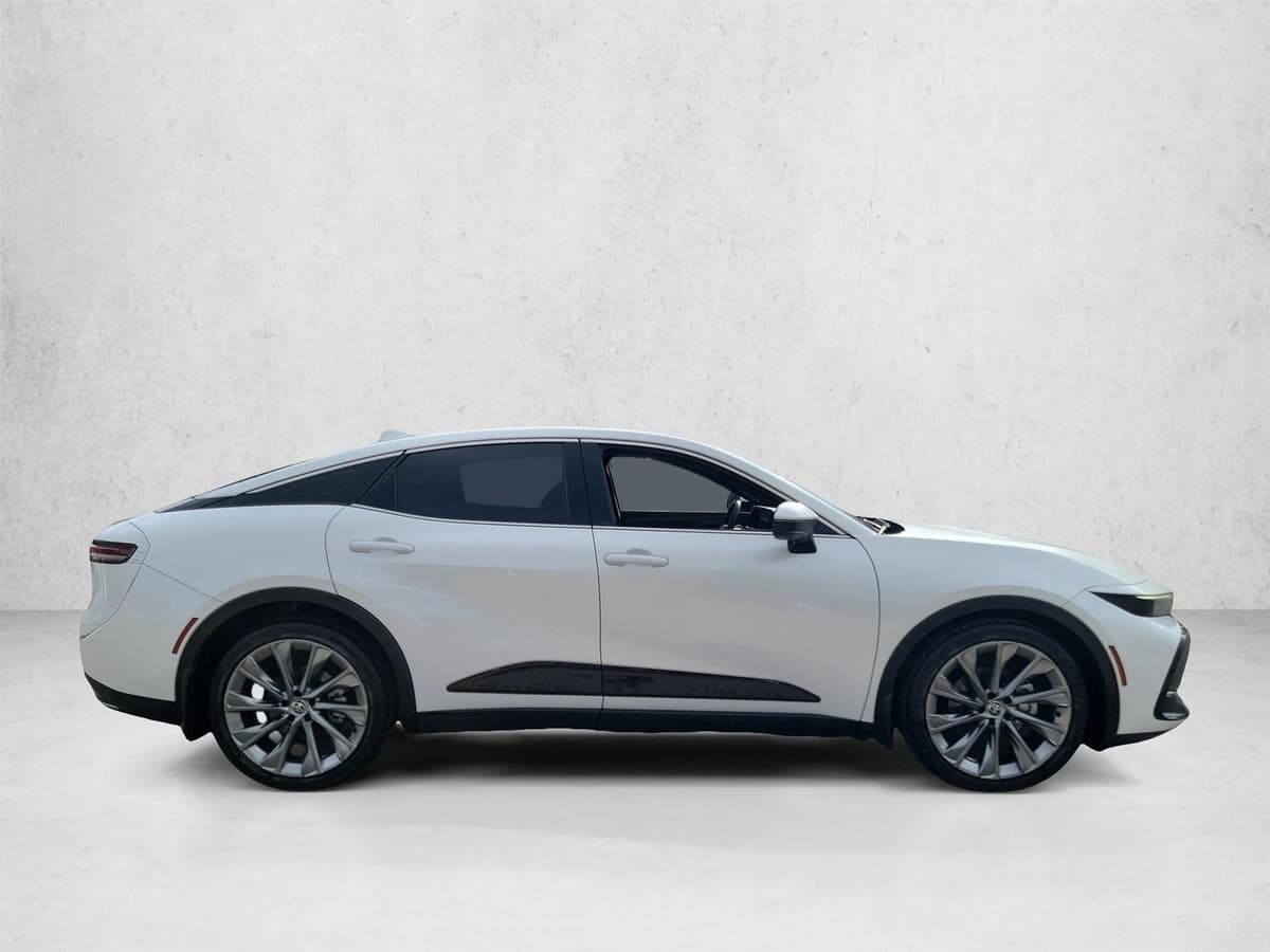 2023 Toyota Crown - Image 4