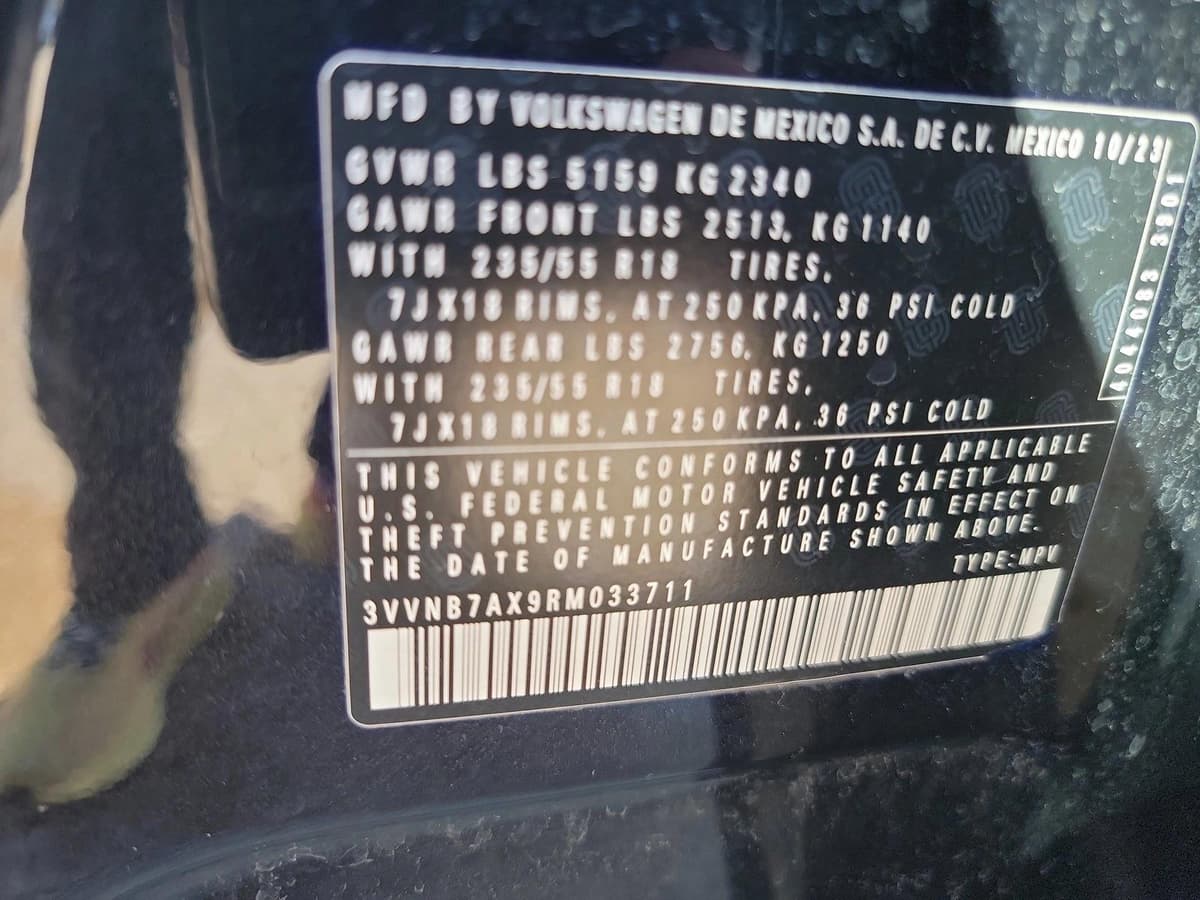 2024 Volkswagen Tiguan - Image 25