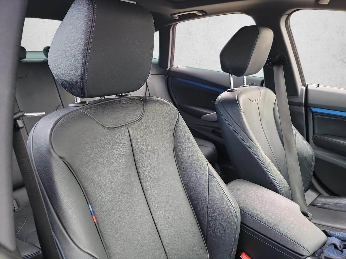 2018 BMW 340i - Image 15