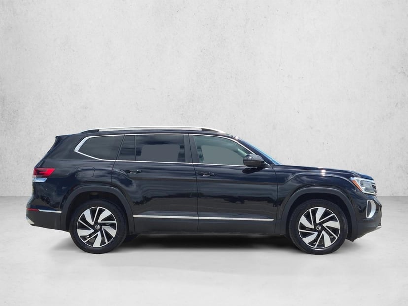 2024 Volkswagen Atlas - Image 3