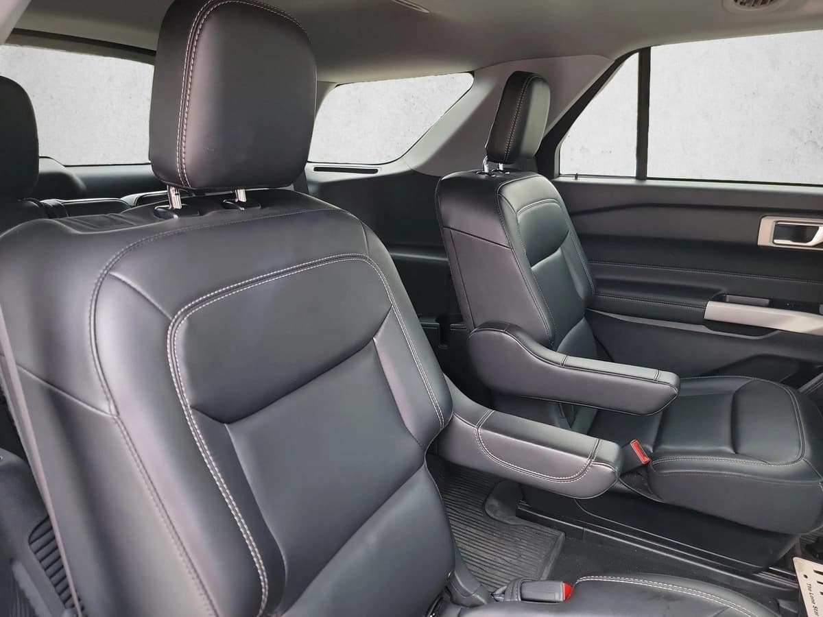 2024 Ford Explorer - Image 16