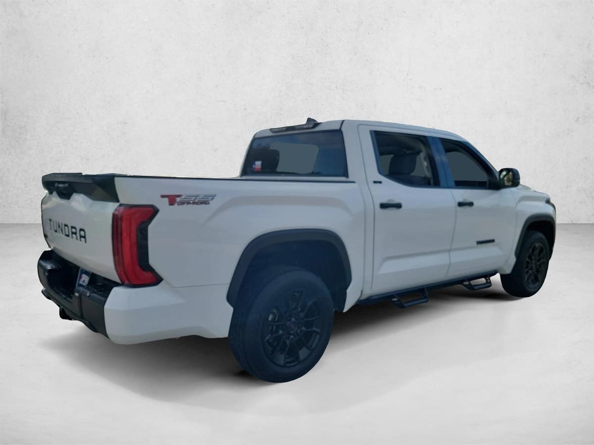 2023 Toyota Tundra - Image 5
