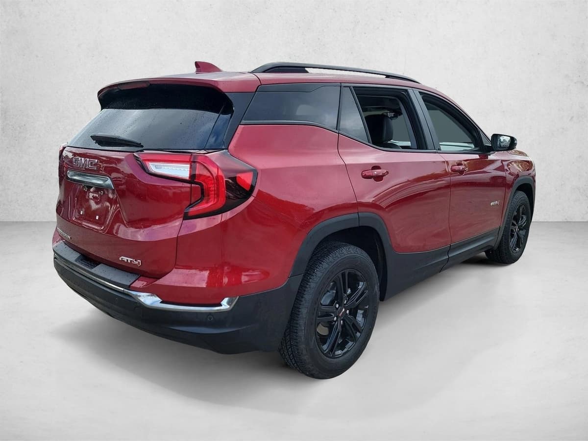 2024 GMC Terrain - Image 5
