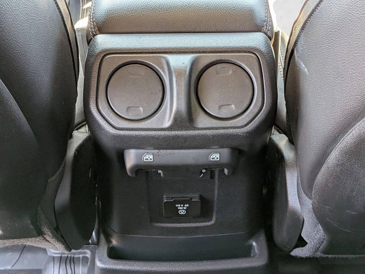 2023 Jeep Wrangler - Image 16