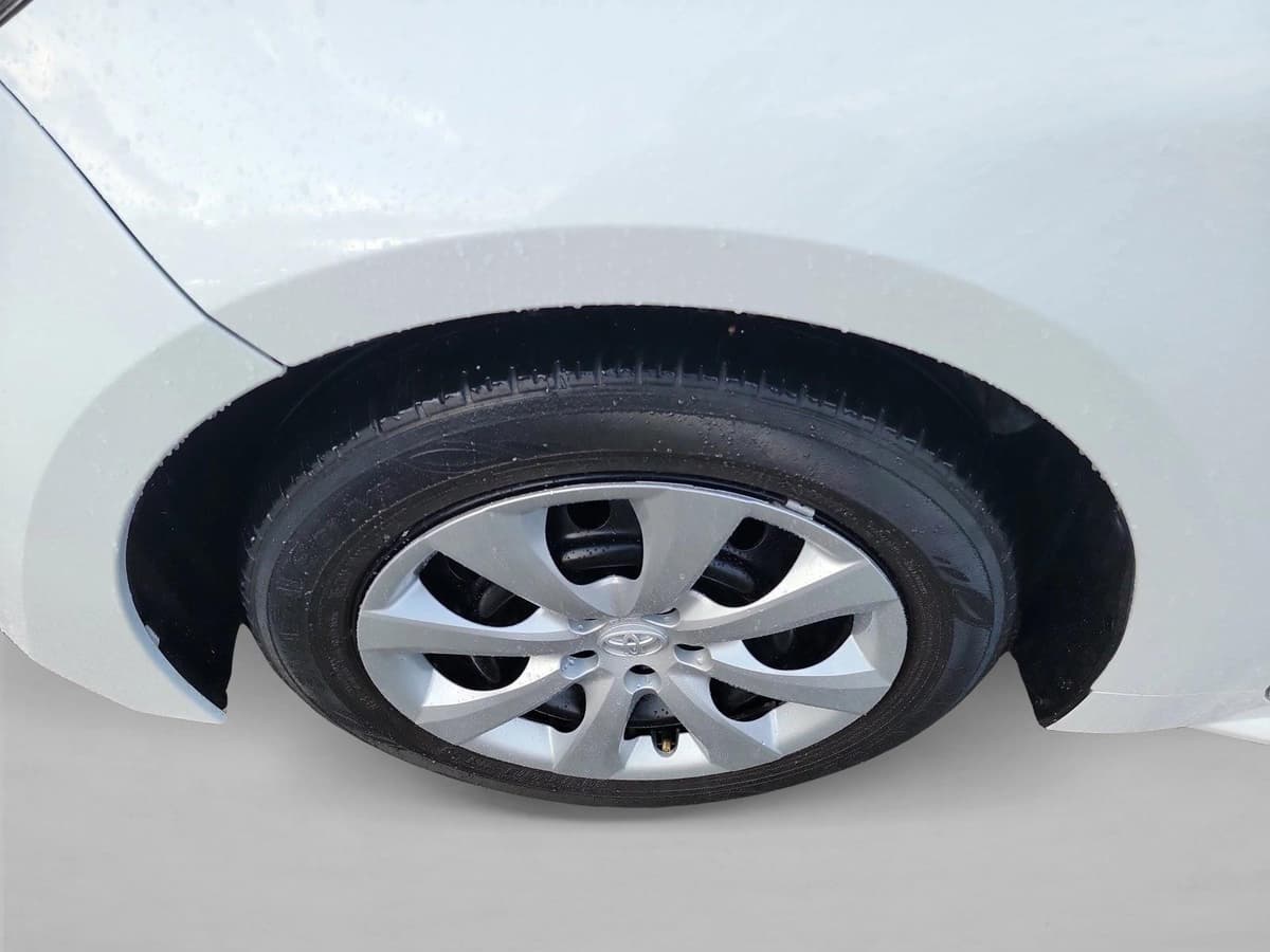 2024 Toyota Corolla - Image 9