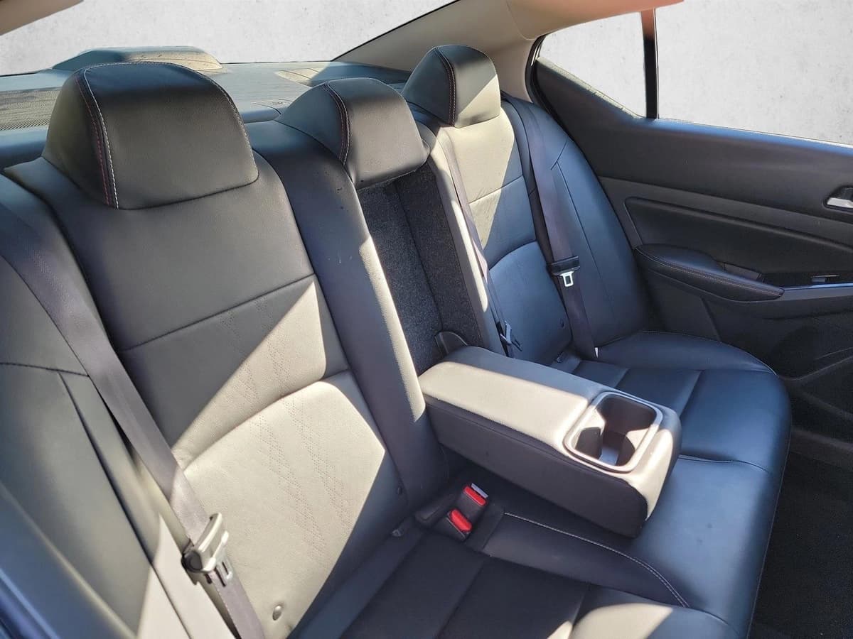 2023 Nissan Altima - Image 16