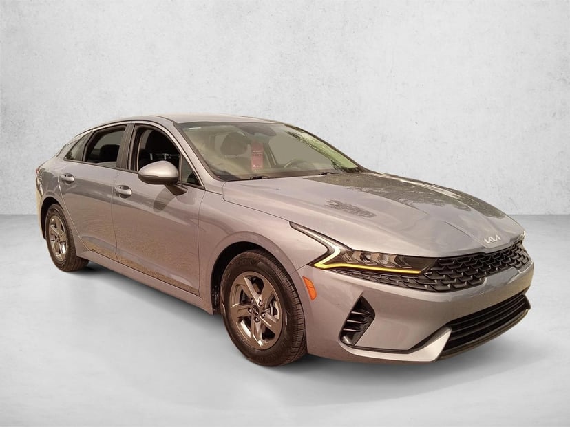 2024 Kia K5 - Image 3