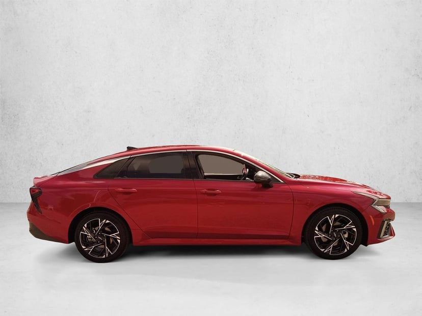 2025 Kia K5 - Image 4