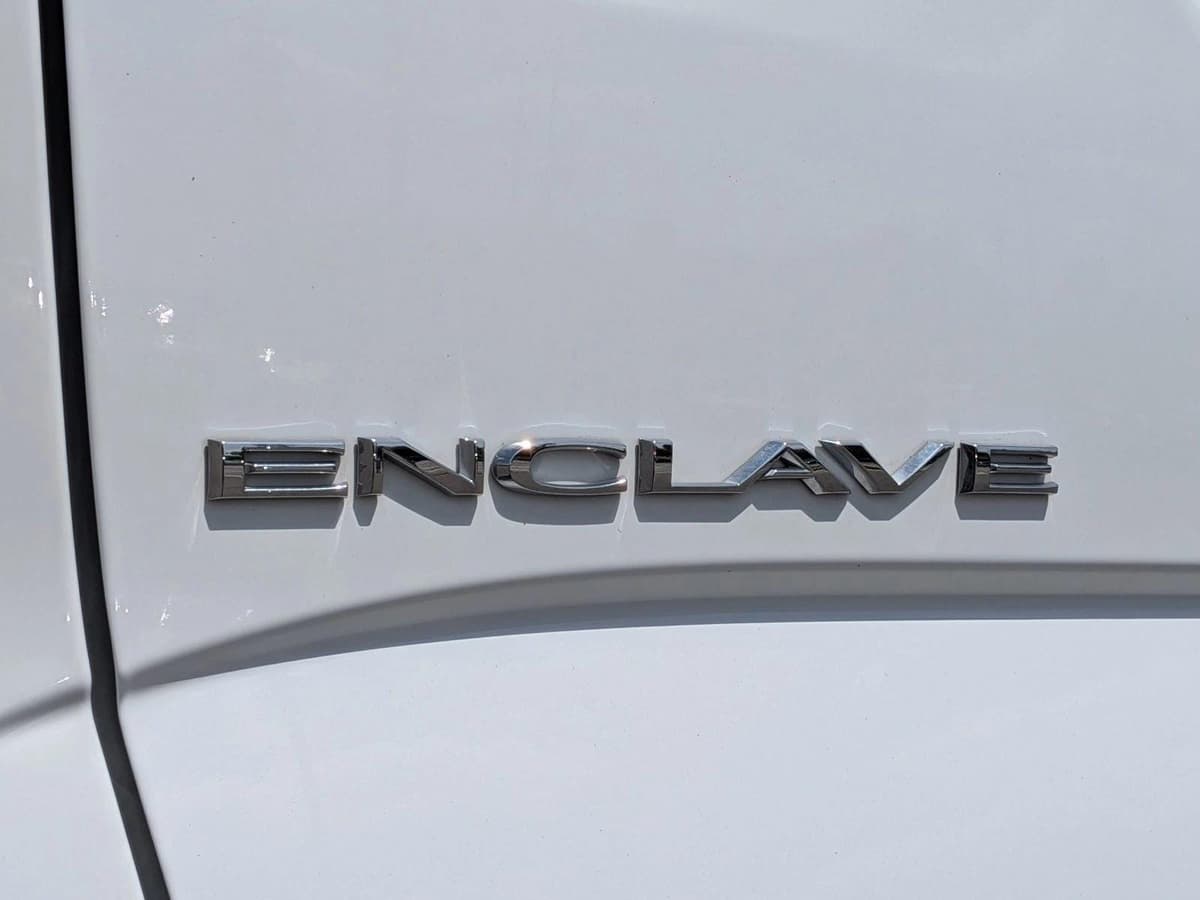 2022 Buick Enclave - Image 24