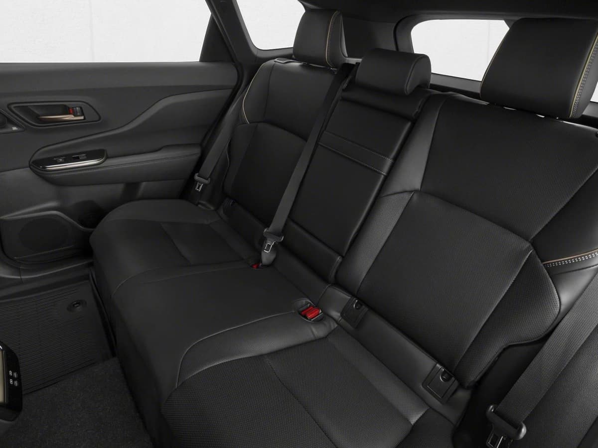 2026 Toyota Crown Signia - Image 9