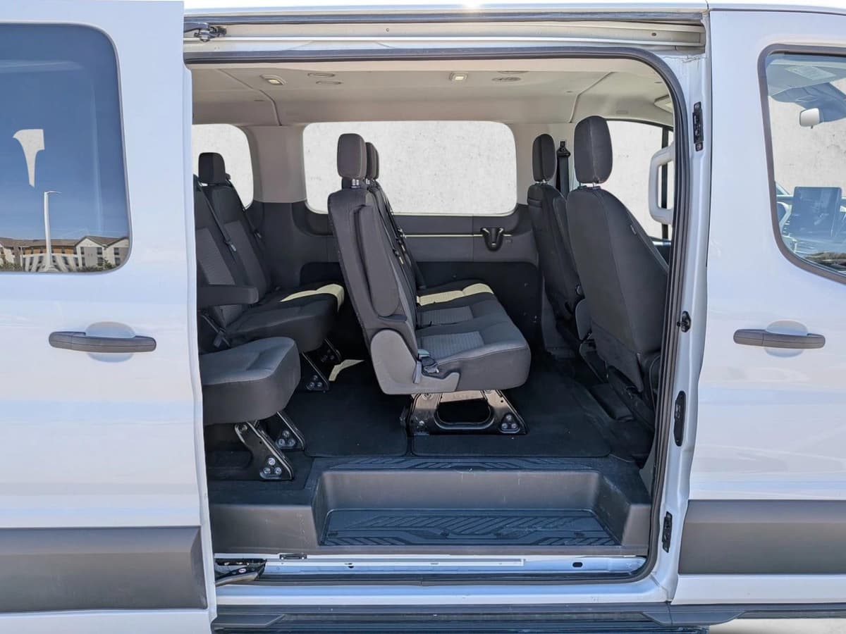 2022 Ford Transit-350 Passenger - Image 21