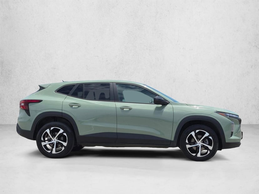 2024 Chevrolet Trax - Image 1