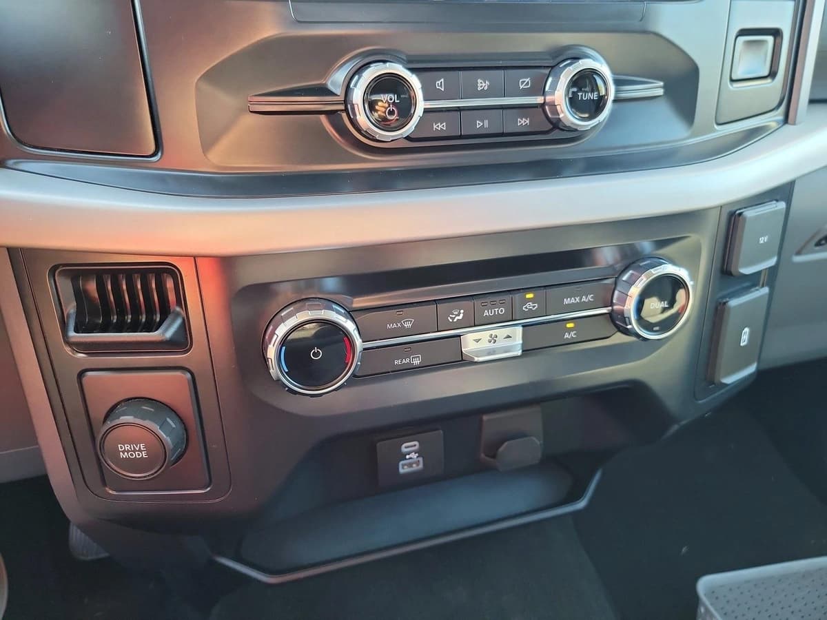 2022 Ford F-150 - Image 22