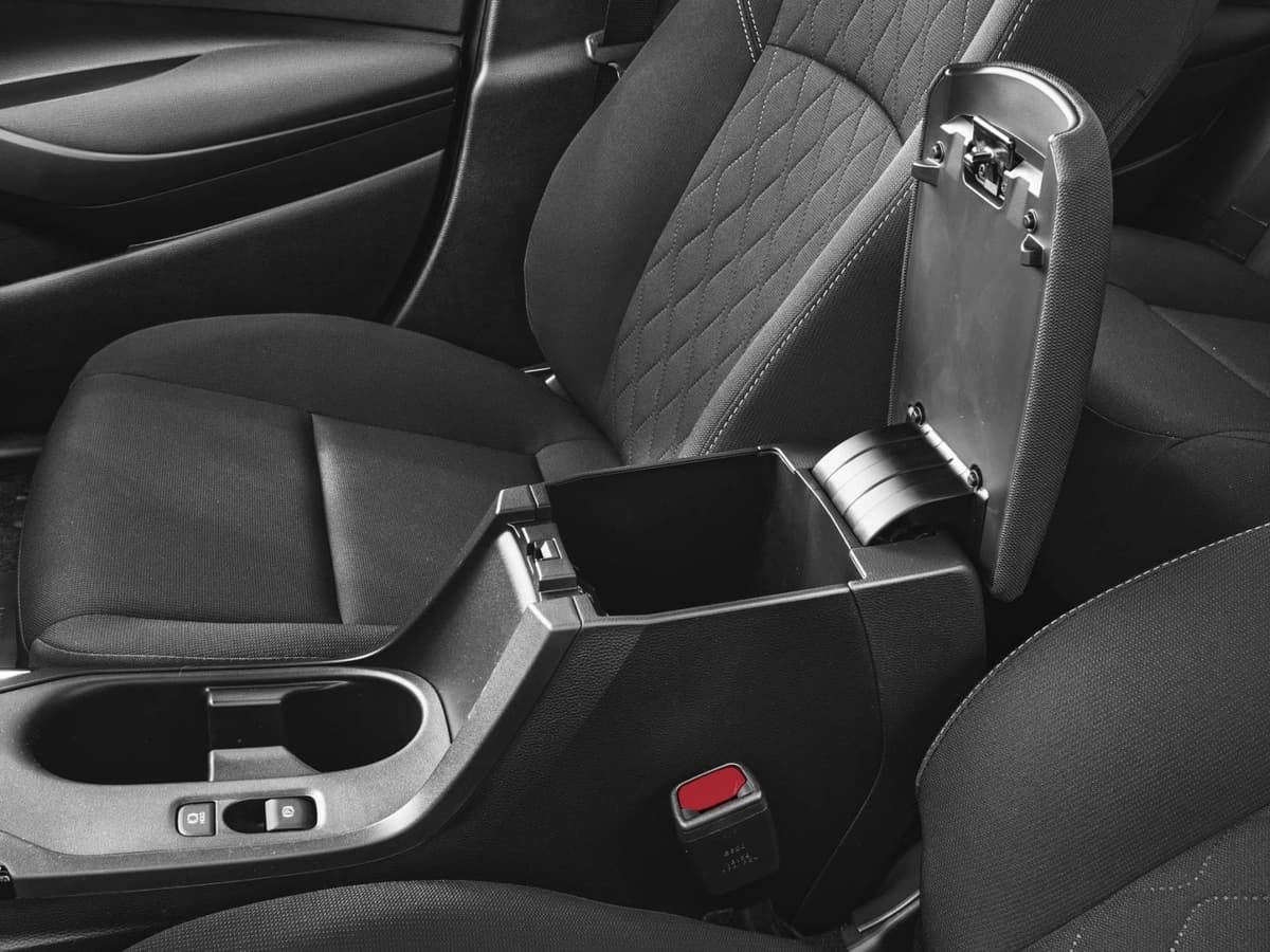 2026 Toyota Corolla - Image 10